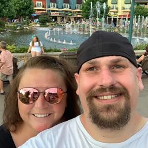 Meet your Posher, Ray